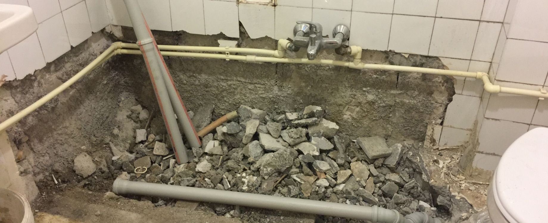 bathroom fitter near me NW3 3NR